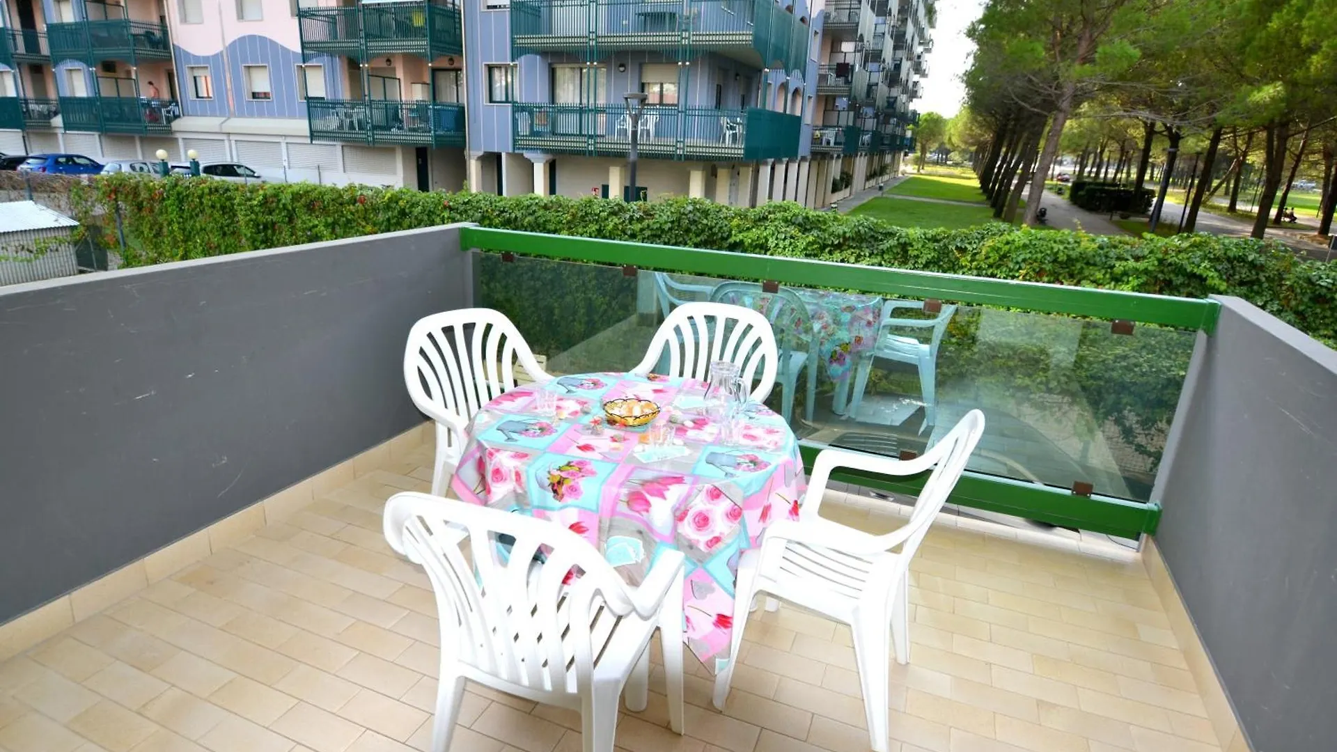 Beachfront Cozy Flat 1-Bedroom With Balcony Bibione 0*,  Italy