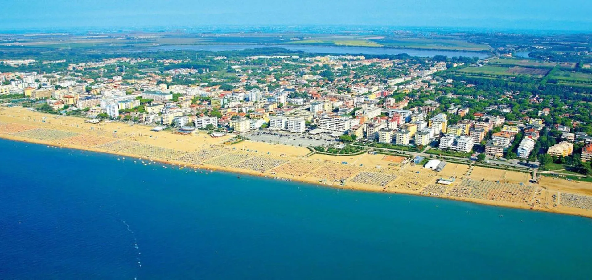 Beachfront Cozy Flat 1-Bedroom With Balcony Bibione Apartment
