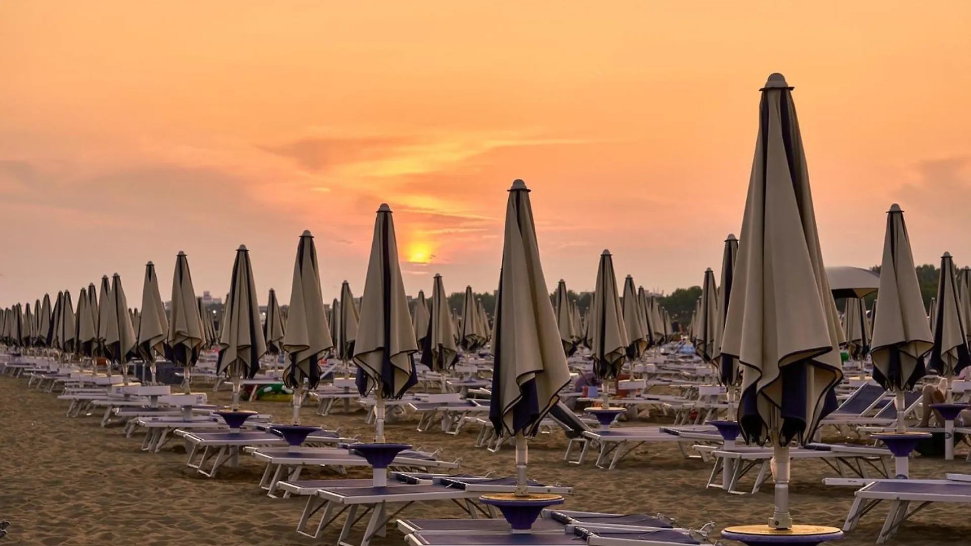 Apartment Beachfront Cozy Flat 1-Bedroom With Balcony Bibione